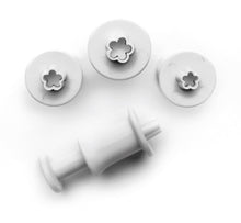Load image into Gallery viewer, Blossom Cutters Set of 3
