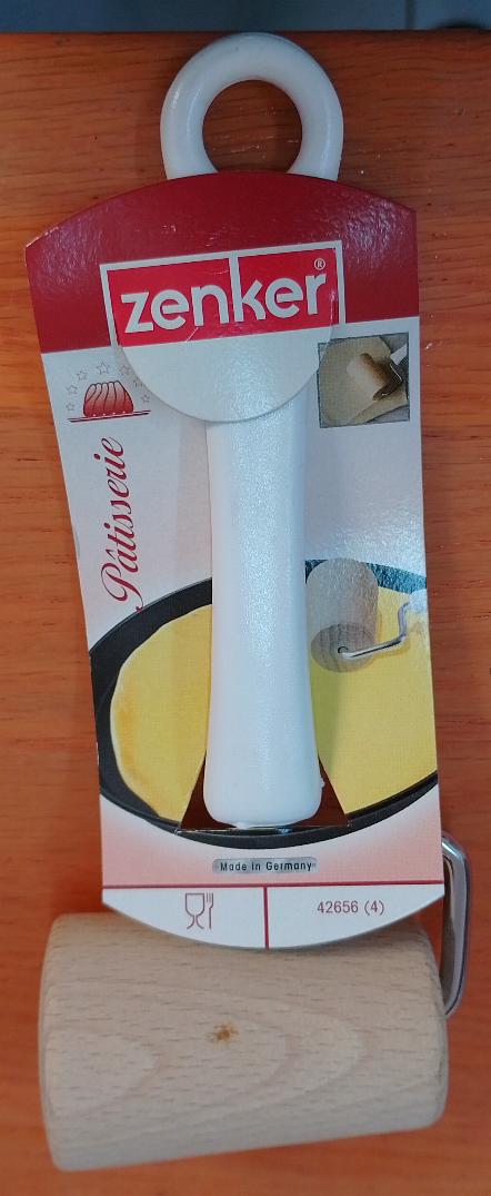 Taper Pastry Roller